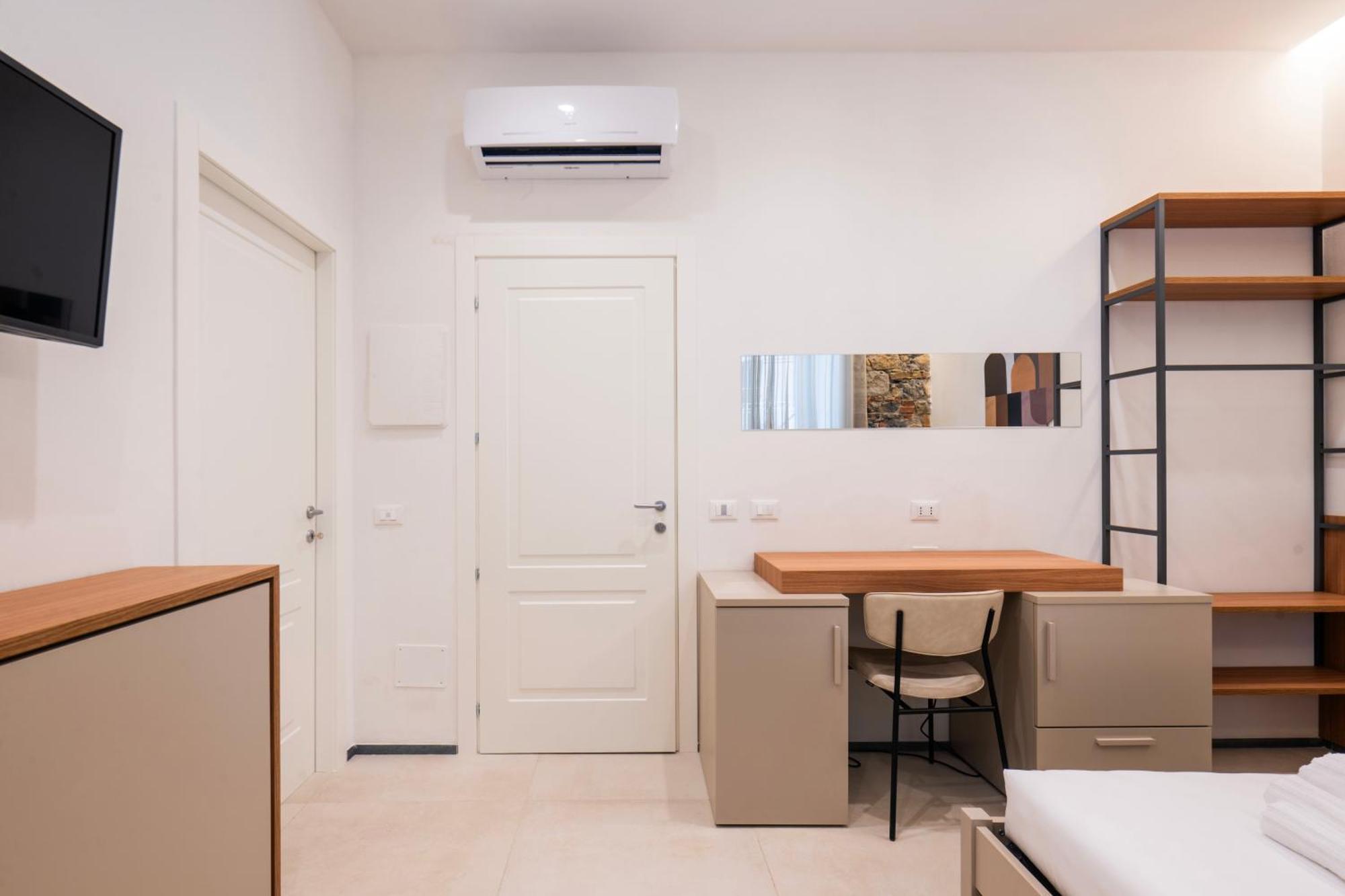 Affittacamere Saint Bon 15 - 5 Terre Rooms And Suites La Spezia Zewnętrze zdjęcie